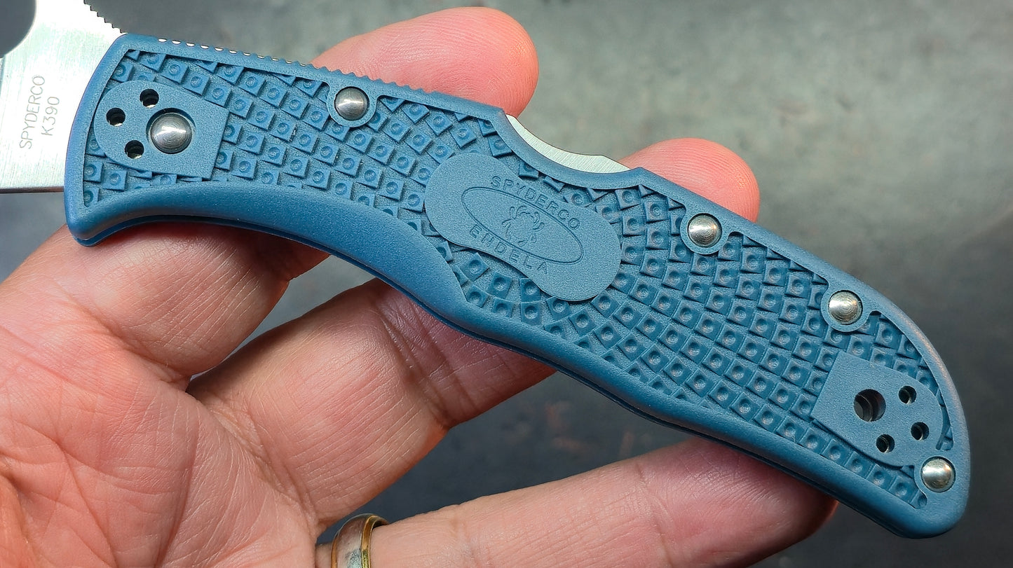 Spyderco Endela Blue FRN Handle K390