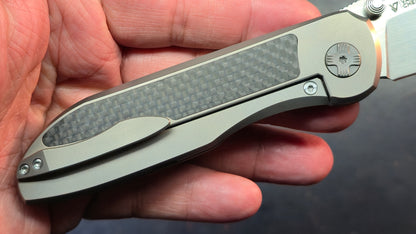 Vanguard Cheetah Frame Lock Knife Ti / Carbon Fiber Handle M390 Blade