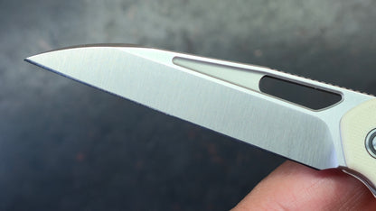 Civivi Guile Off White G10 Handle 14C28N Blade