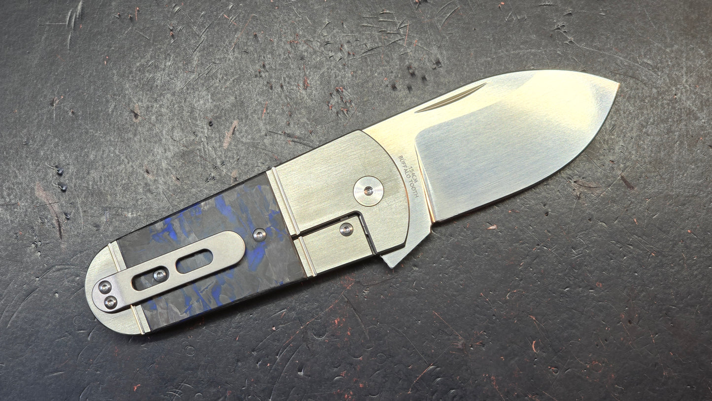 FINCH Buffalo Tooth Carbon Fiber 154CM