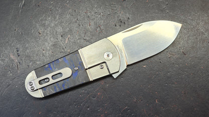 FINCH Buffalo Tooth Carbon Fiber 154CM