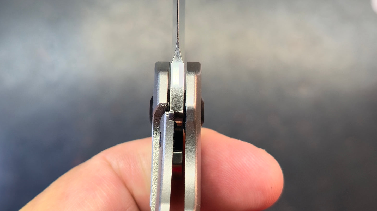 Kansept Turaco Titanium Handle S35VN Blade
