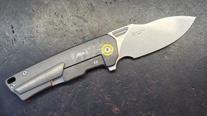 TwoSun TS513 Gold Carbon Fiber / Titanium Handle M390 Blade