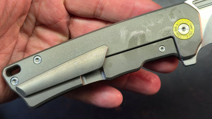 TwoSun TS513 Gold Carbon Fiber / Titanium Handle M390 Blade