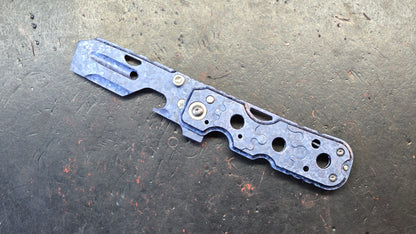 Yang Jiang (Sixleaf) "Ringing" DEC-Blue Crystallized Titanium Material Bottle opener EDC multi-tool