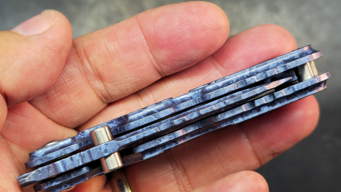 Yang Jiang (Sixleaf) "Ringing" DEC-Blue Crystallized Titanium Material Bottle opener EDC multi-tool