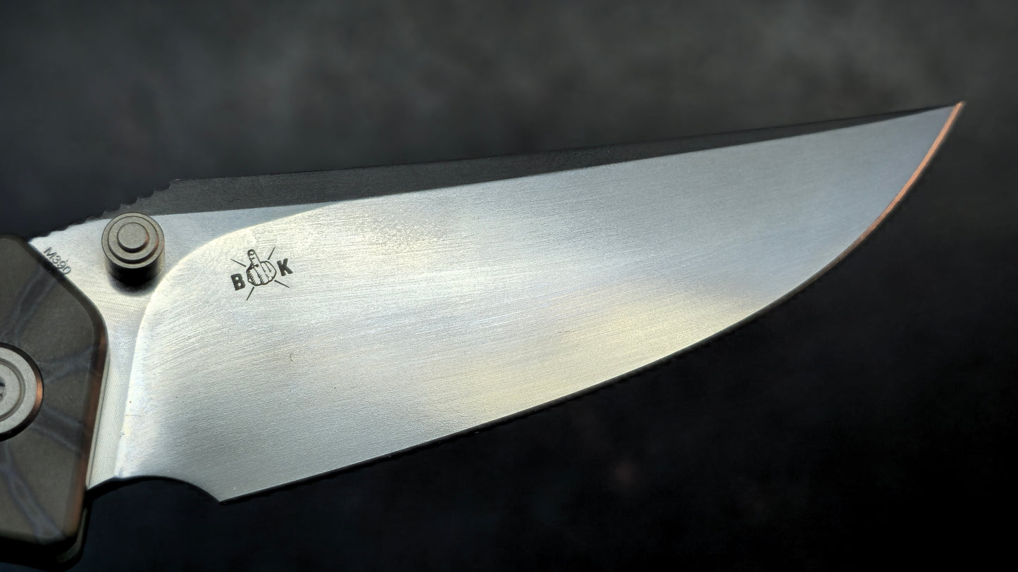 KB Stingray Flame Titanium Handle M390 Blade