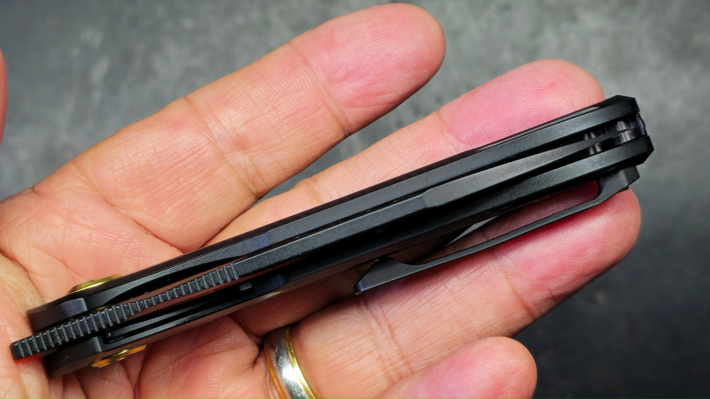 Kubey Barracuda Black Titanium M390 Blade