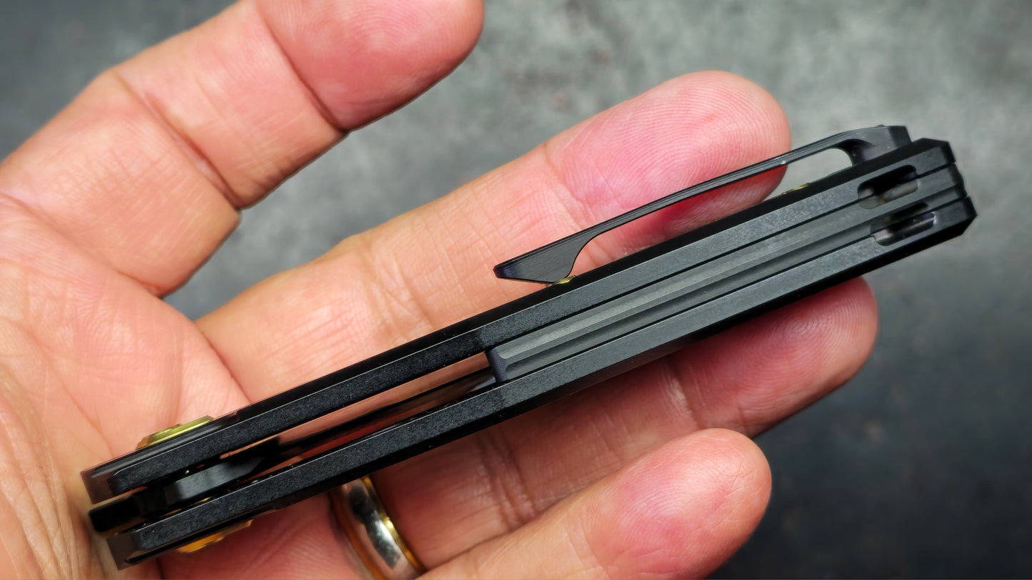 Kubey Barracuda Black Titanium M390 Blade
