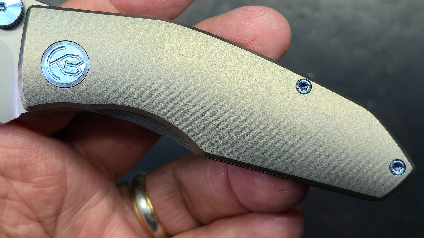 Kubey Monsterdog Titanium Handle M390 Blade