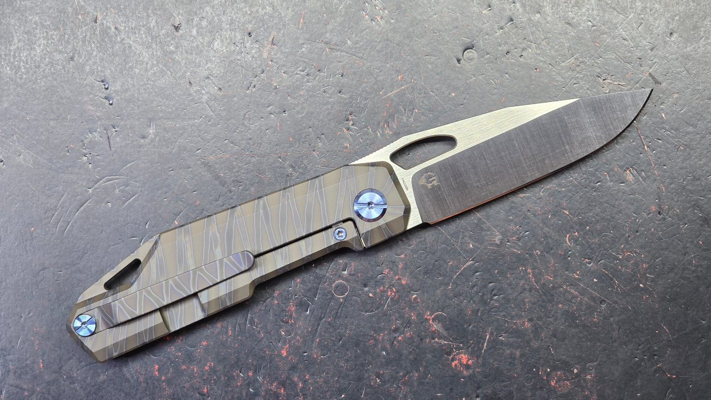 Kubey Verijero Flame Titanium Handle 14C28N Blade