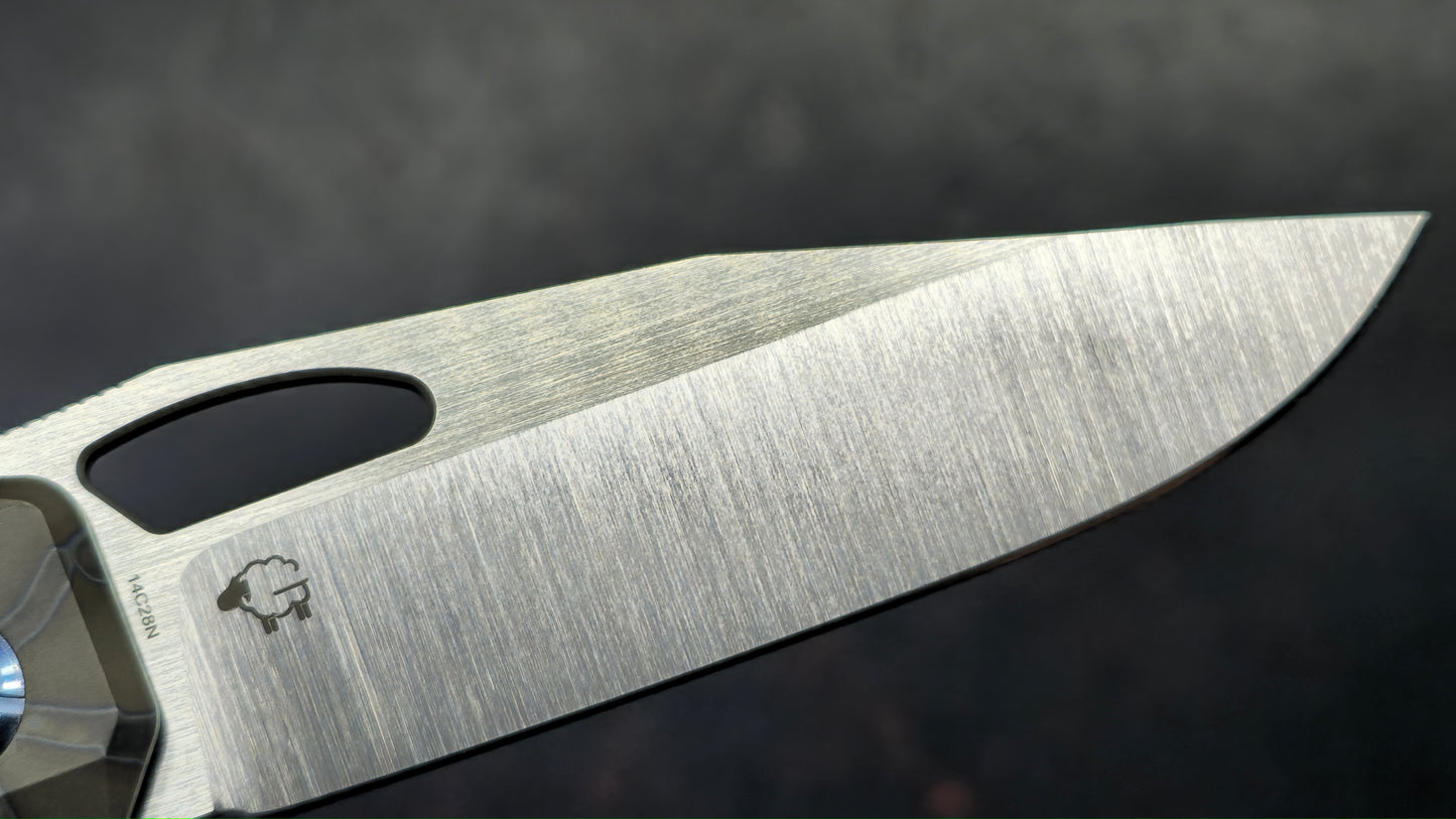 Kubey Verijero Flame Titanium Handle 14C28N Blade