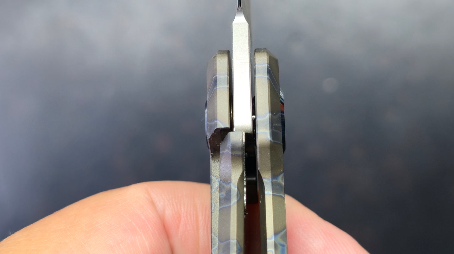 Kubey Verijero Flame Titanium Handle 14C28N Blade
