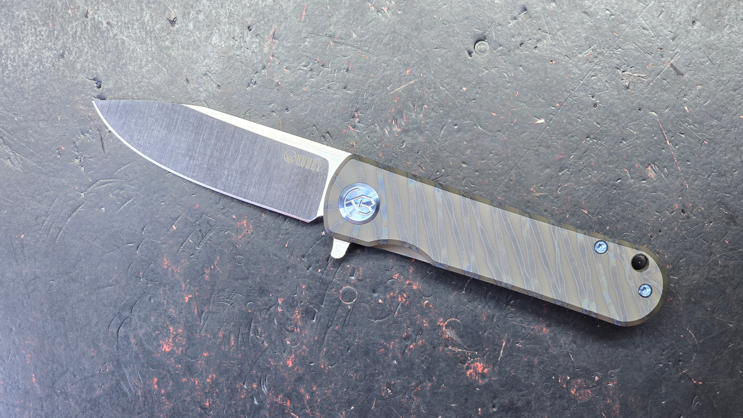 Kubey NEO Flame Titanium Handle S35VN Blade