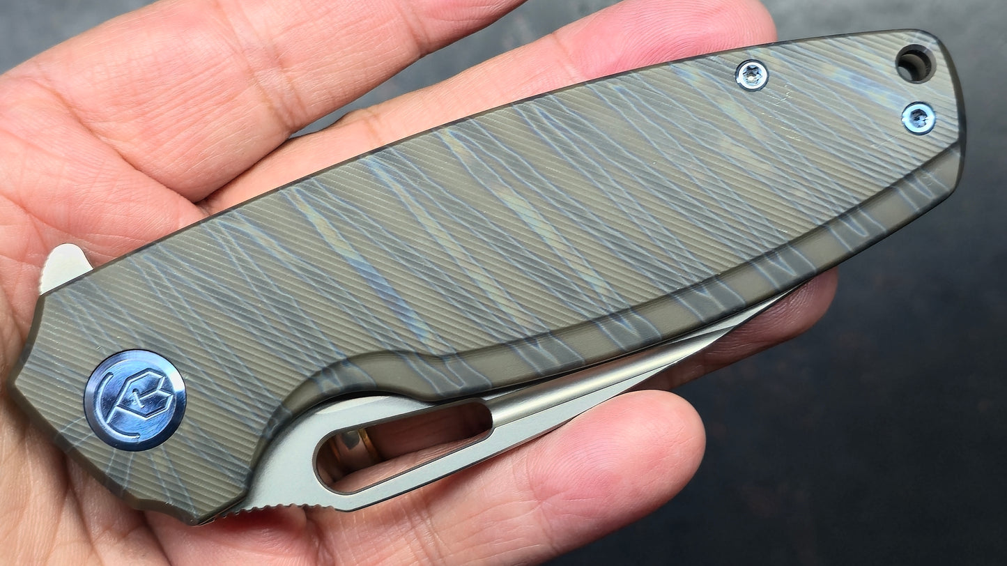 Kubey Tityus Stripe Titanium Handle 14c28n Blade