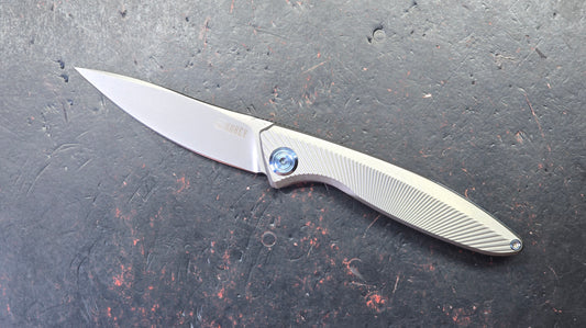 Kubey Pike Titanium Handle CPM 20CV Blade