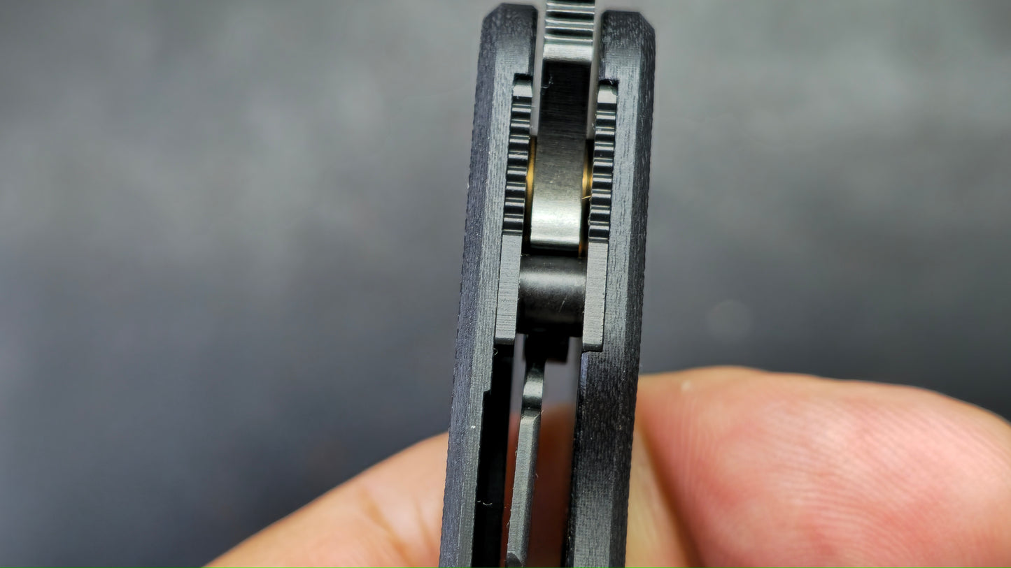 Spyderco Sage 5 Salt Compression Lock Black G-10 3" Black TiCN MagnaCut Blade