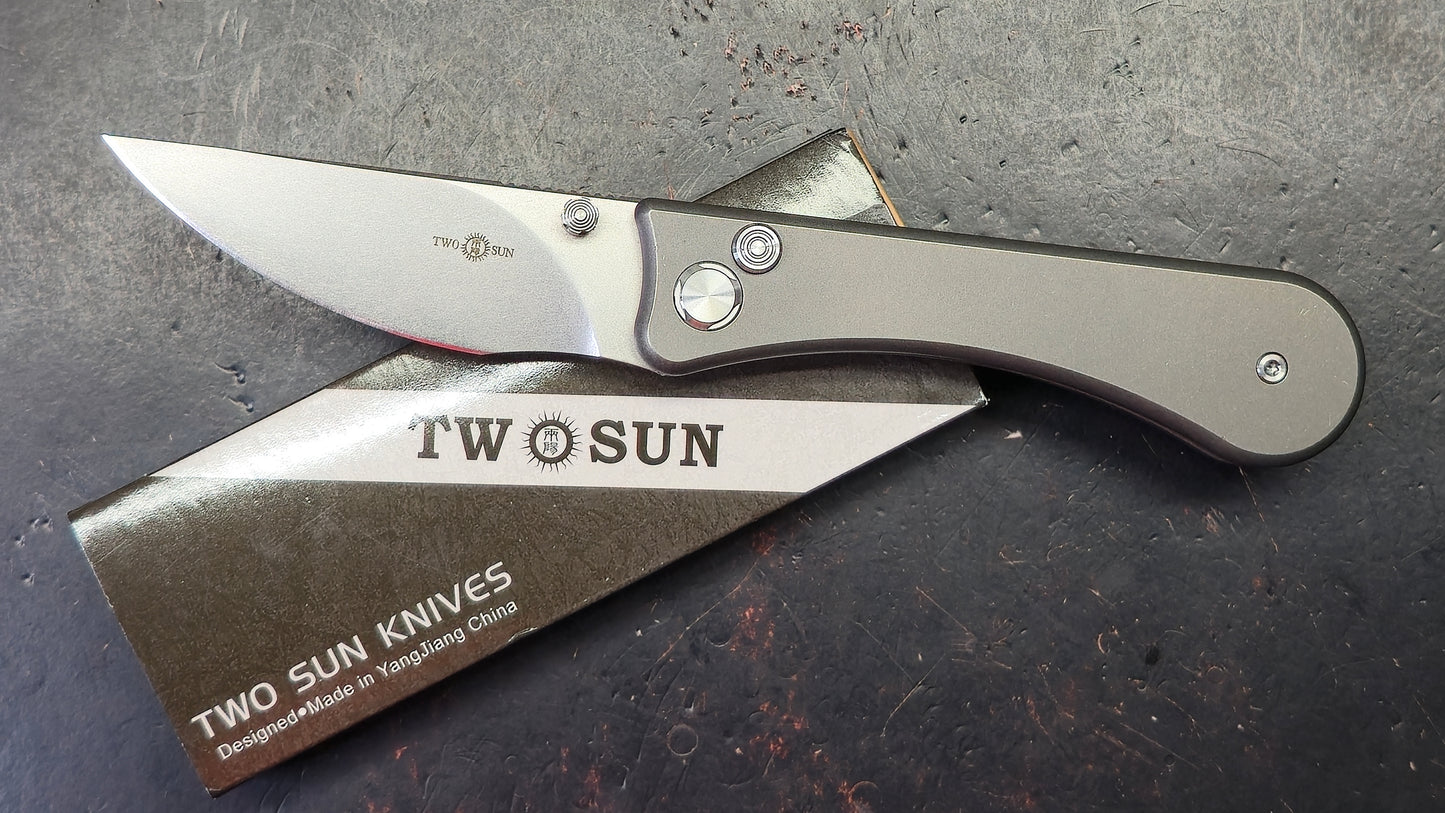 TWOSUN TS152 Button Lock Titanium Handle D2 Blade