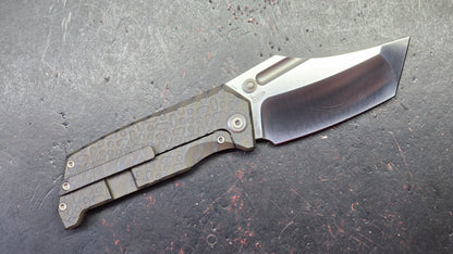 Kubey Hamster Flame or Gray Titanium Handle 14C28N Blade