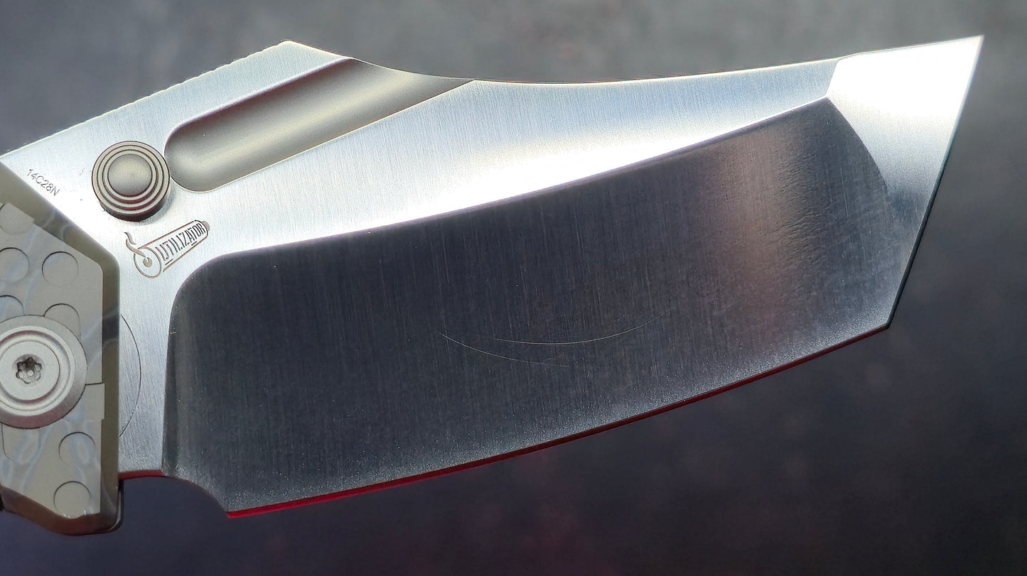 Kubey Hamster Flame or Gray Titanium Handle 14C28N Blade