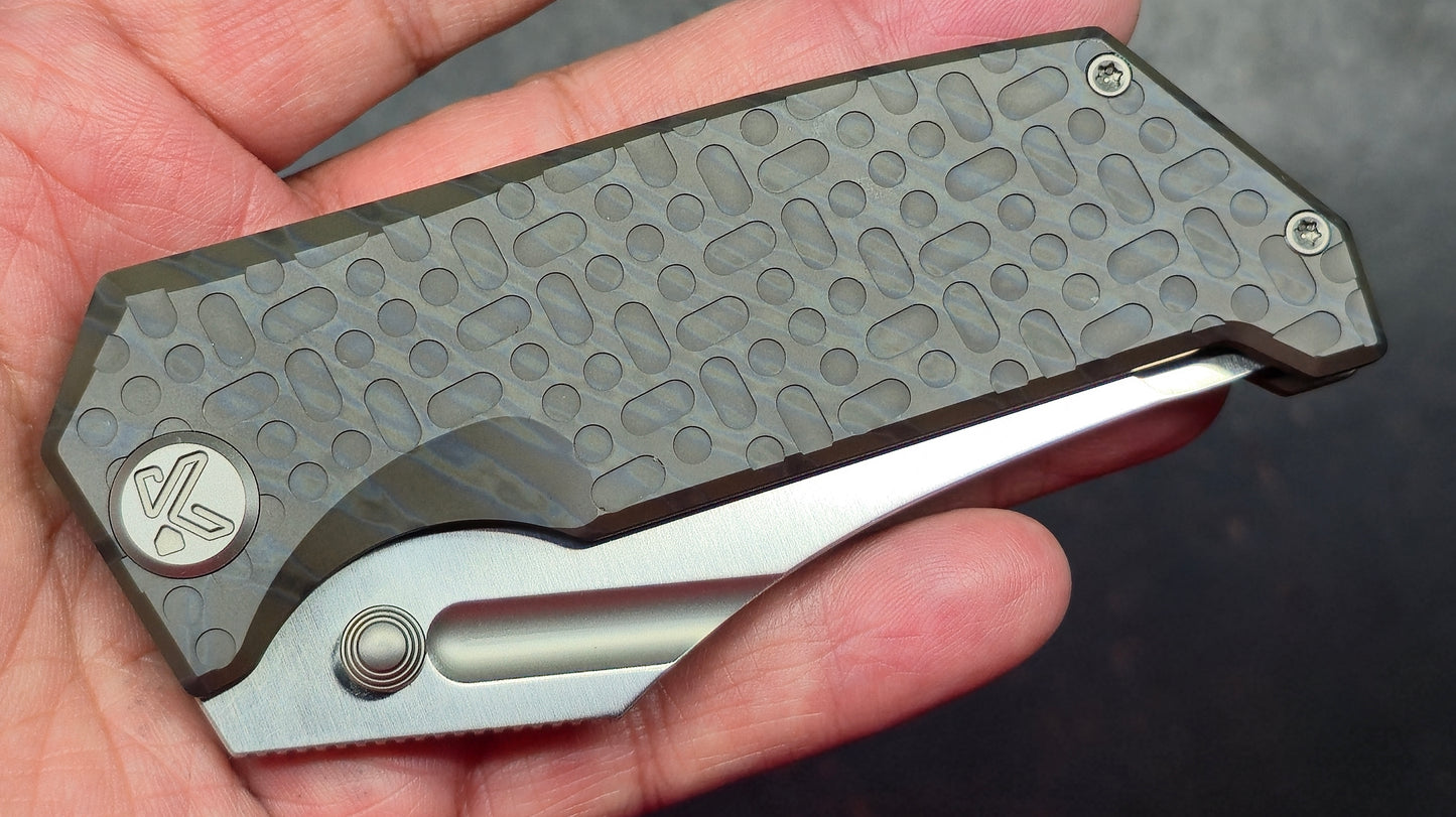 Kubey Hamster Flame or Gray Titanium Handle 14C28N Blade