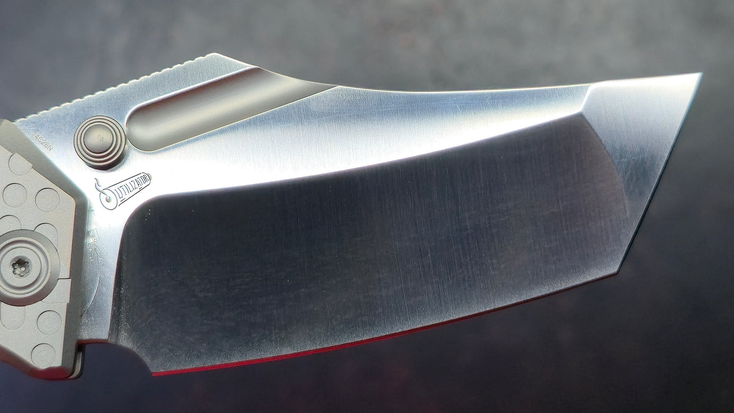 Kubey Hamster Flame or Gray Titanium Handle 14C28N Blade
