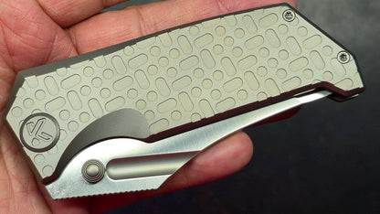 Kubey Hamster Flame or Gray Titanium Handle 14C28N Blade
