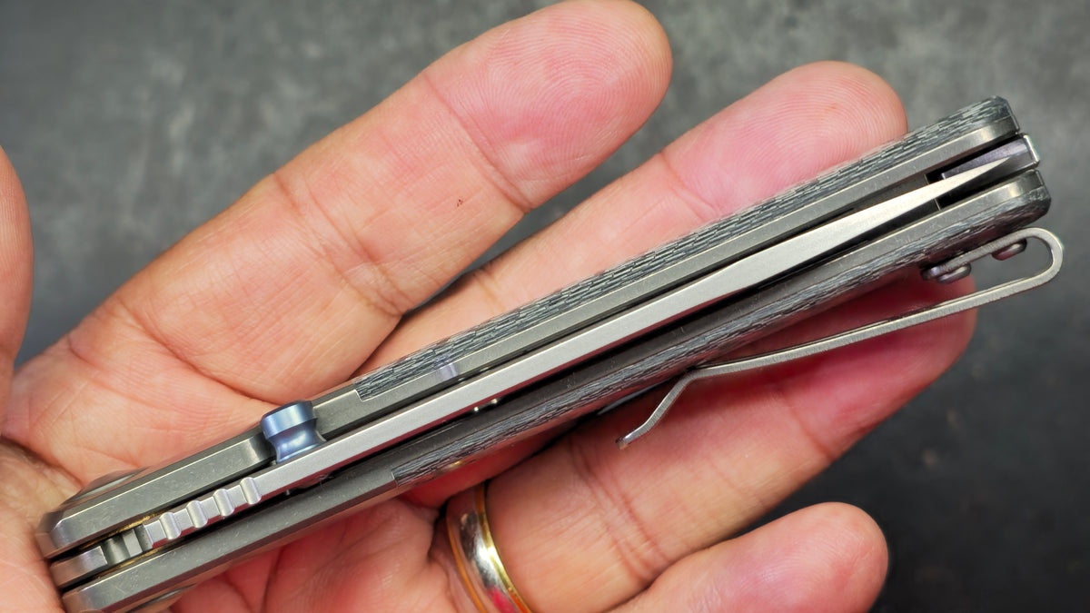 Maxace Beetle 2 Titanium & Silver Twill Carbon Fiber Handle M398 Blade
