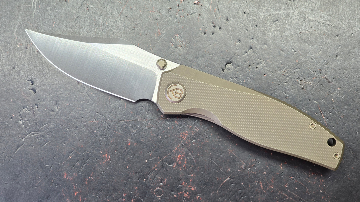Kubey Classico Bronze Titanium Handle M390 Blade