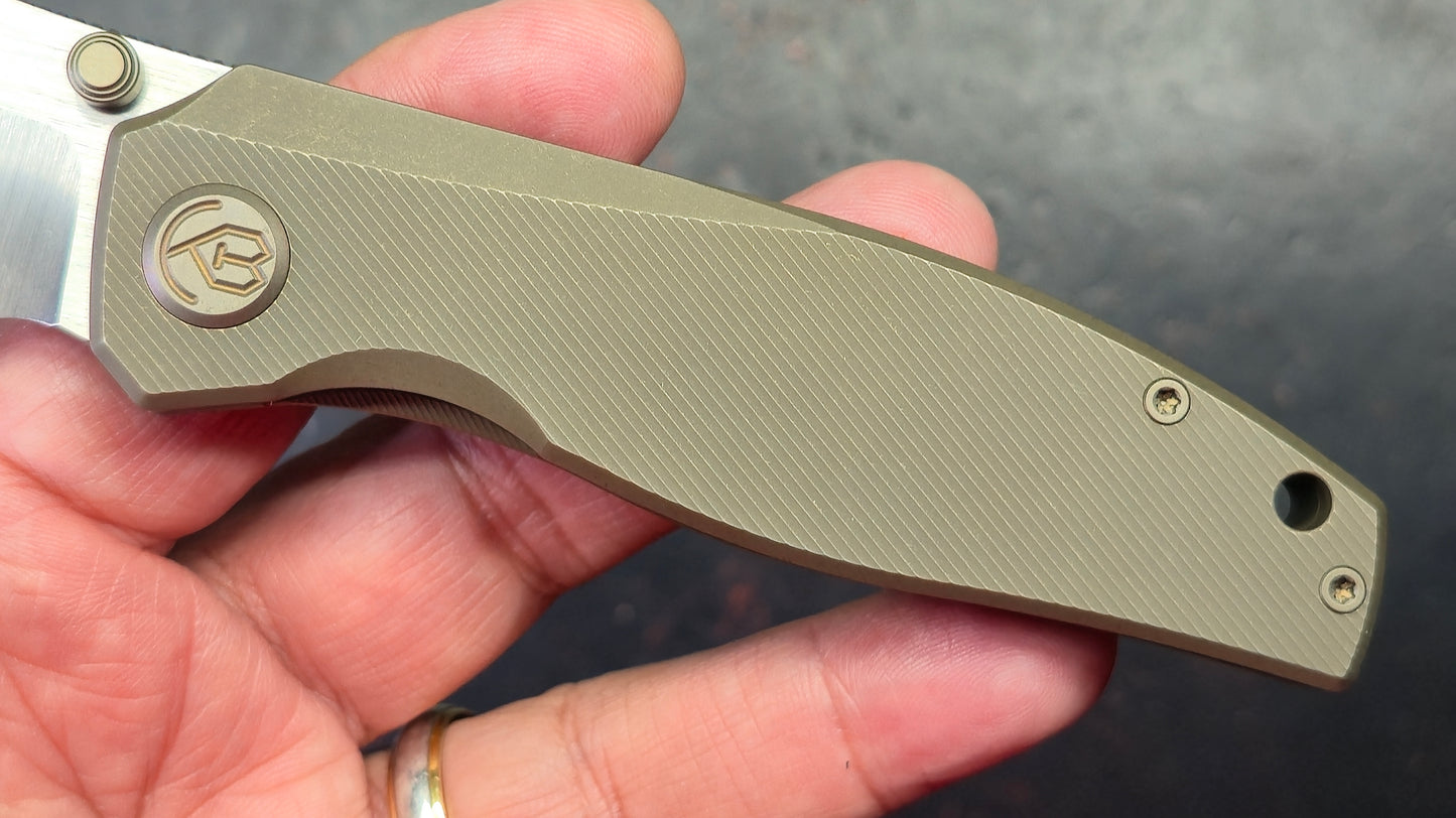 Kubey Classico Bronze Titanium Handle M390 Blade