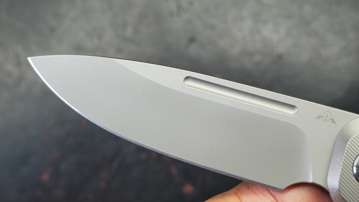 Miguron AM8 Ameight Morad II Titanium/Carbon Fiber Handle CPM S90V Blade