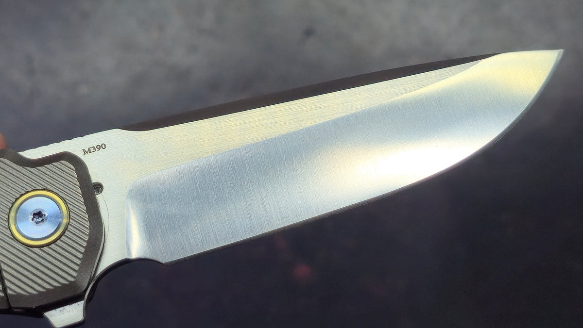 Miguron AM8 Ameight Morad Titanium/Carbon Fiber Handle CPM M390 Blade