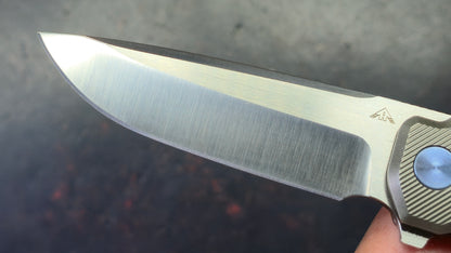 Miguron AM8 Ameight Morad Titanium/Carbon Fiber Handle CPM M390 Blade