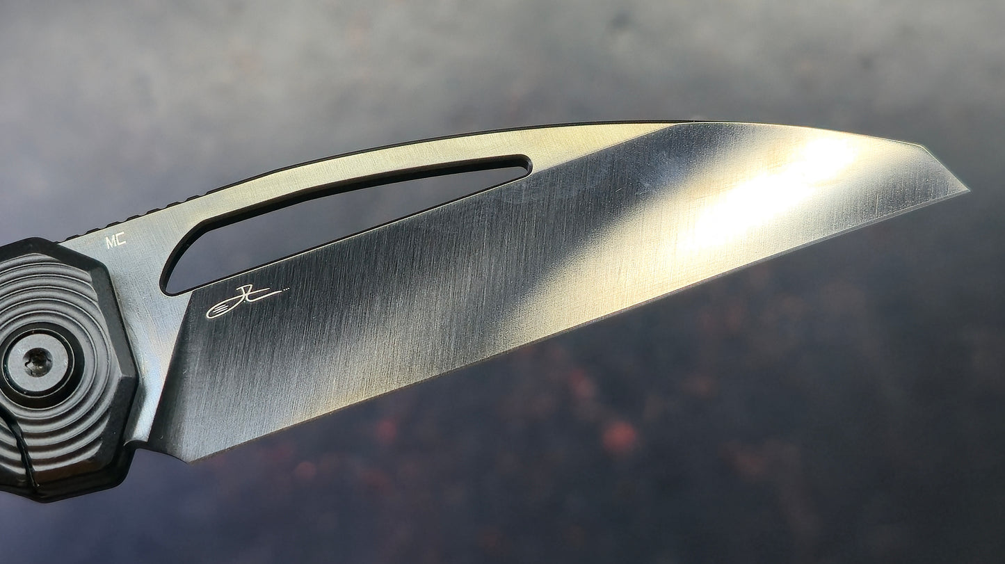 Bestech Mini Taipan Black Titanium Handle M-Cut Satin/Black DLC Blade