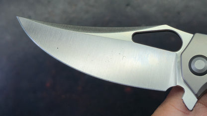 Kizer Cyclone Dark Gray Titanium/Carbon Fiber Handle S35VN Blade