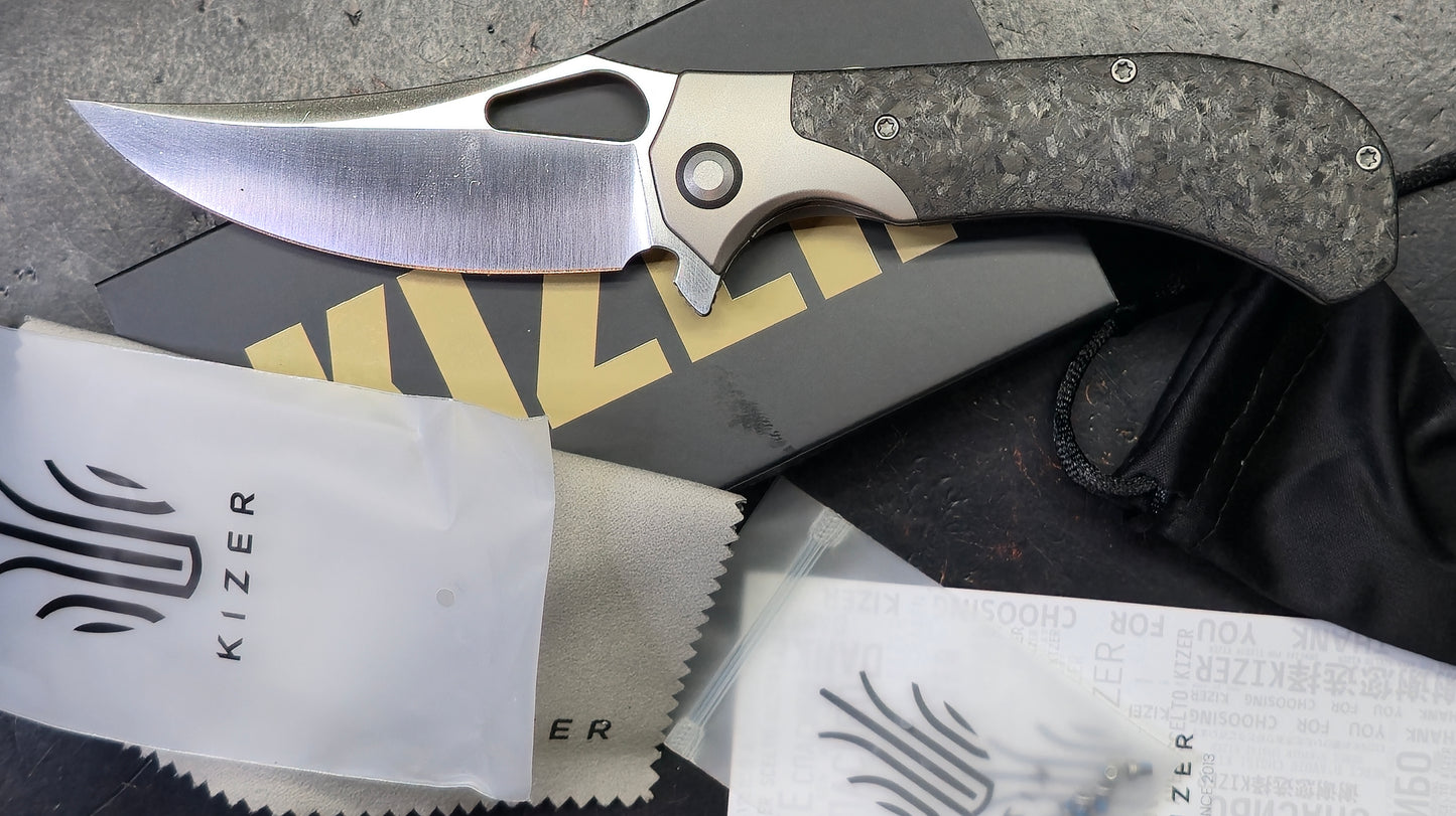 Kizer Cyclone Dark Gray Titanium/Carbon Fiber Handle S35VN Blade