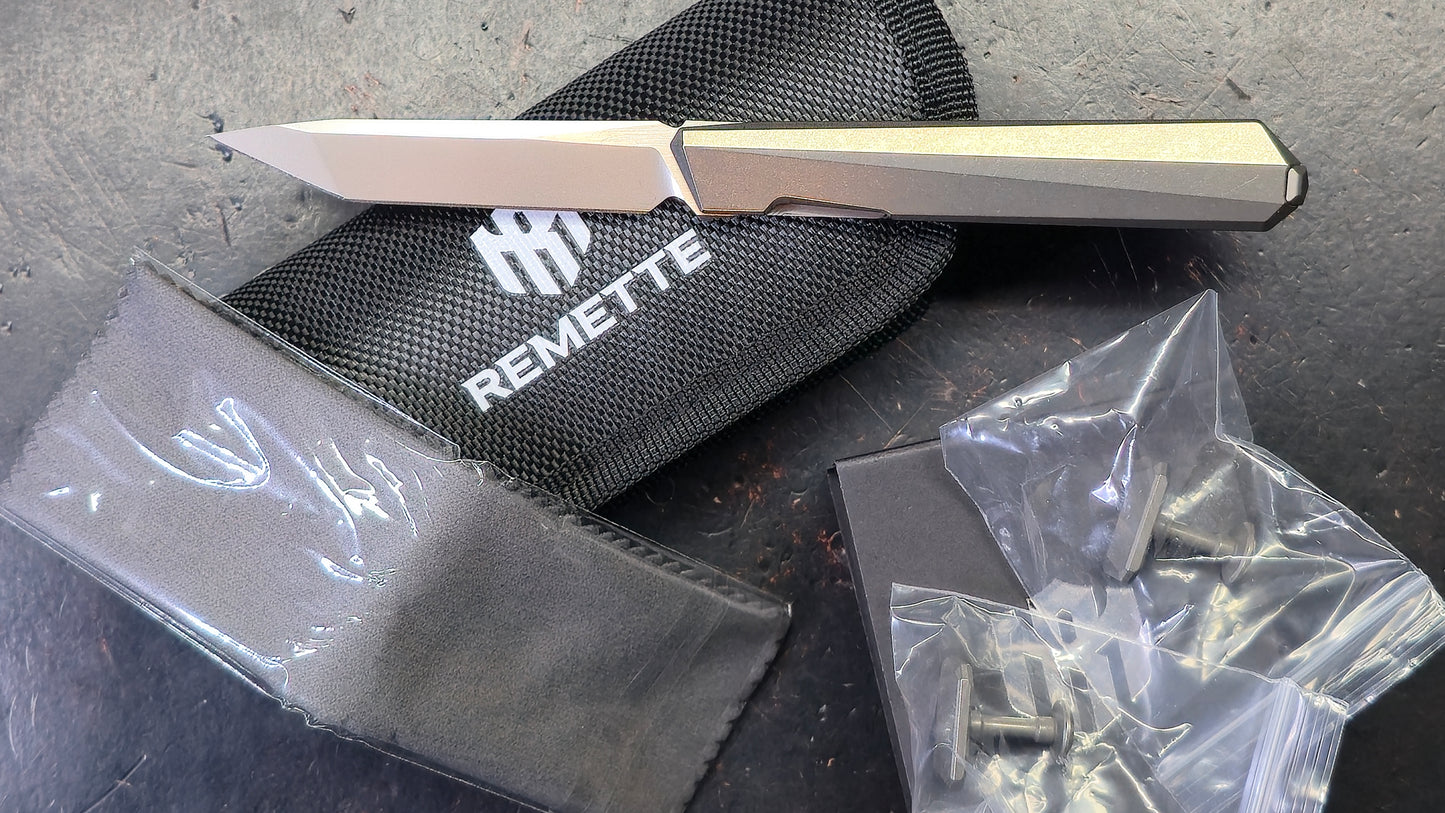 Remette Eligo Liner Lock Gray Titanium Handle M390 Blade