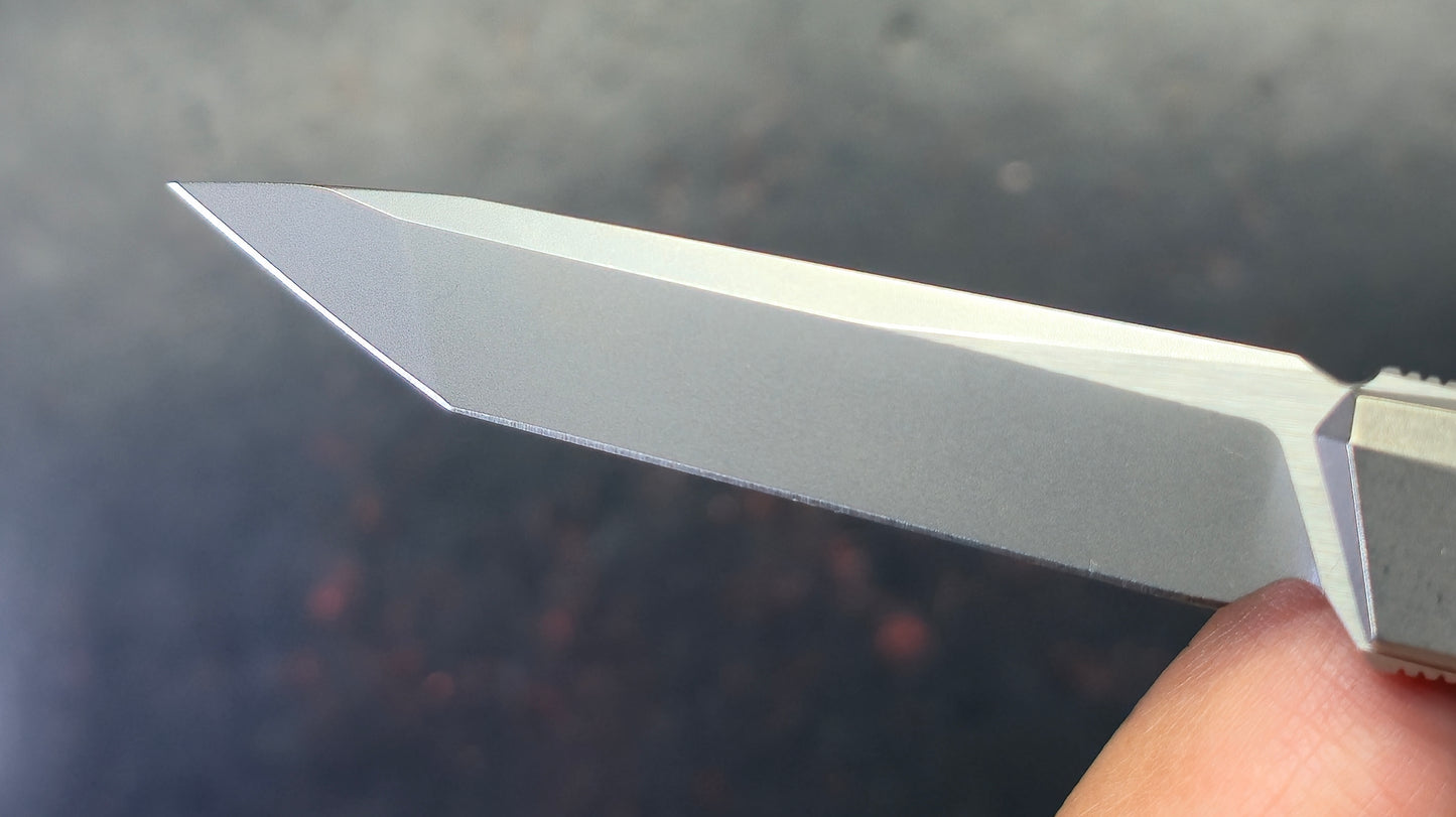 Remette Eligo SLIPJOINT Gray Titanium Handle M390 Blade
