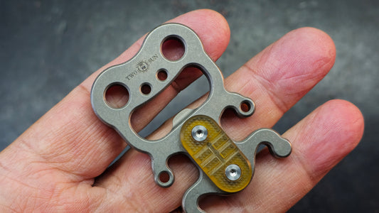 TwoSun EDC29 Mini Micro Opener Tool Titanium)