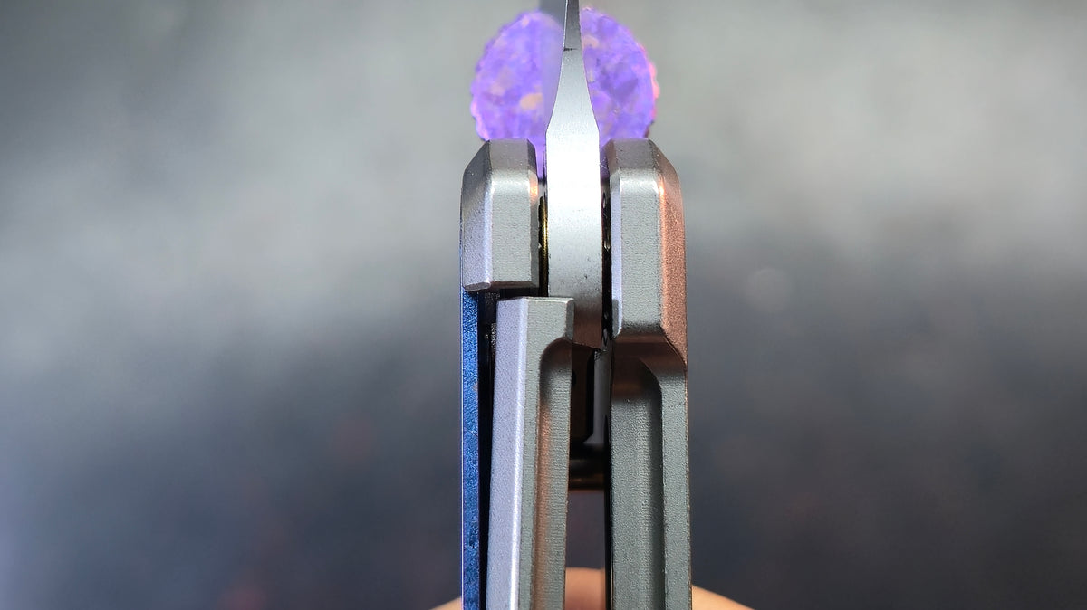 Kizer Quoll Titanium/Blue Crystallized Titanium Handle S45VN Blade
