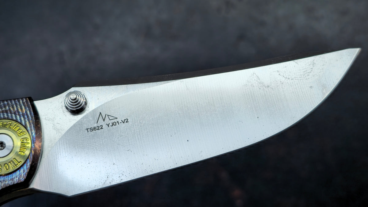 TwoSun TS622 Color Titanium Handle YJ01-V2 Blade