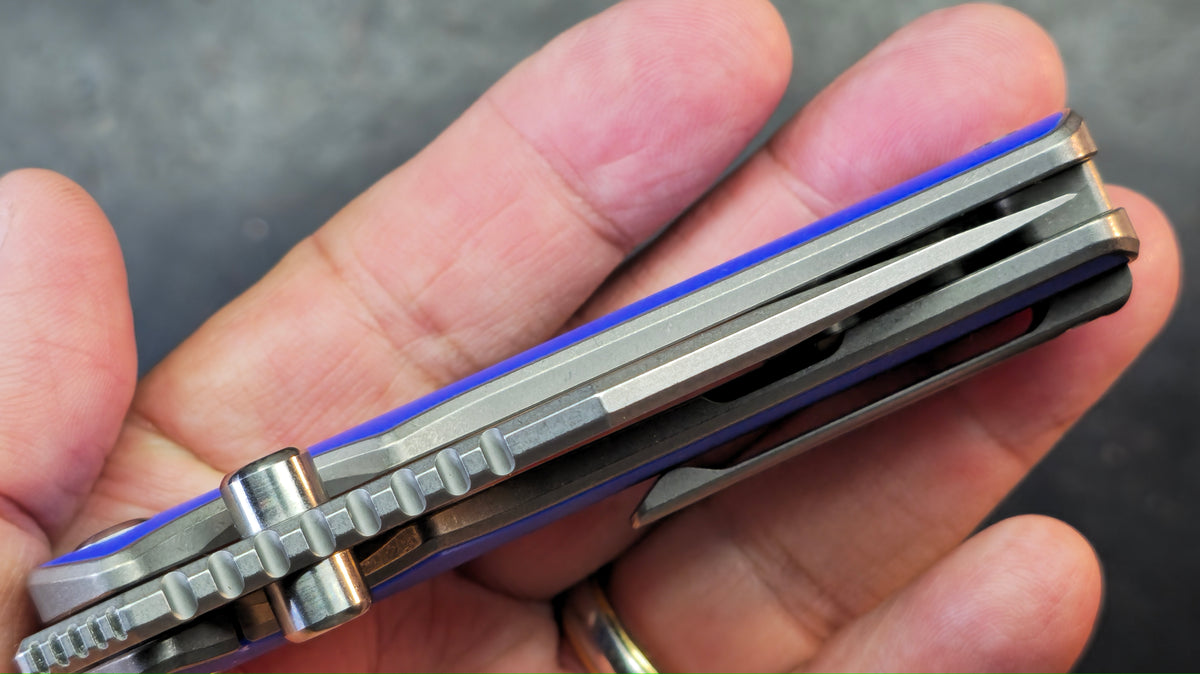 TwoSun TS422 Titanium Handle Blue G10 Inlay K110 Blade