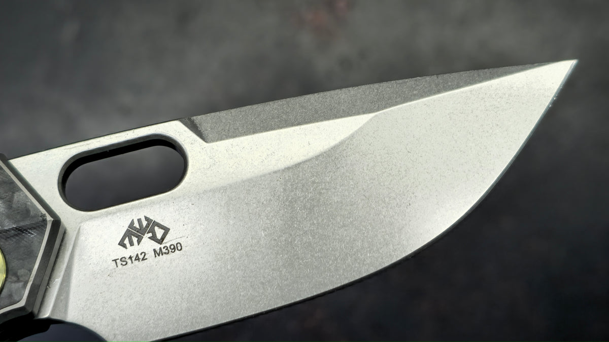 TWOSUN TS142 INTEGRAL Titanium-Carbon Fiber-Micarta Handle M390 Blade