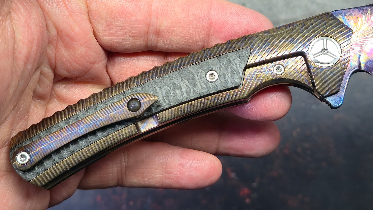 TWOSUN TS81 Titanium Carbon Fiber Handle Feather Damascus Blade