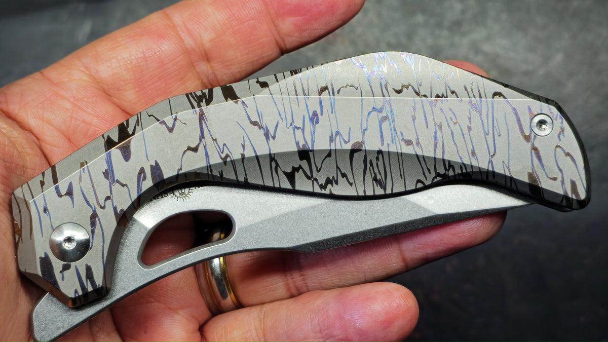 TwoSun TS570 Lined Titanium Handle 14c28n Blade