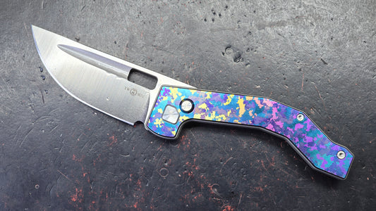 Twosun TS648 ButtonLock Camo Titanium Handle D2 Blade
