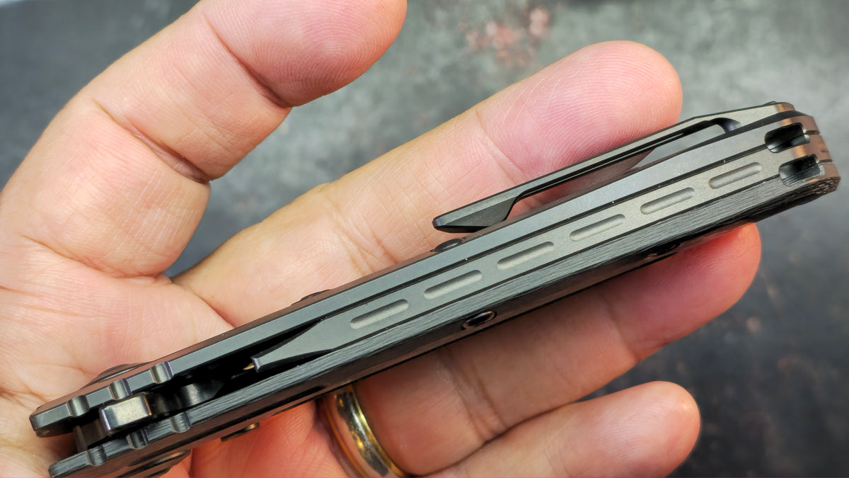 Reate 9D-V2 Titanium / Carbon Fiber Handle 154CM DLC Blade