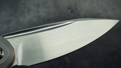 WE Knife Makani Titanium Aluminum Foil/Carbon Fiber Handle CPM 20CV Blade
