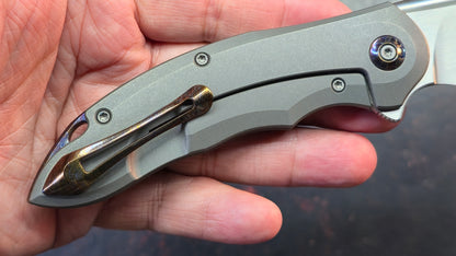 WE Knife Makani Titanium Aluminum Foil/Carbon Fiber Handle CPM 20CV Blade