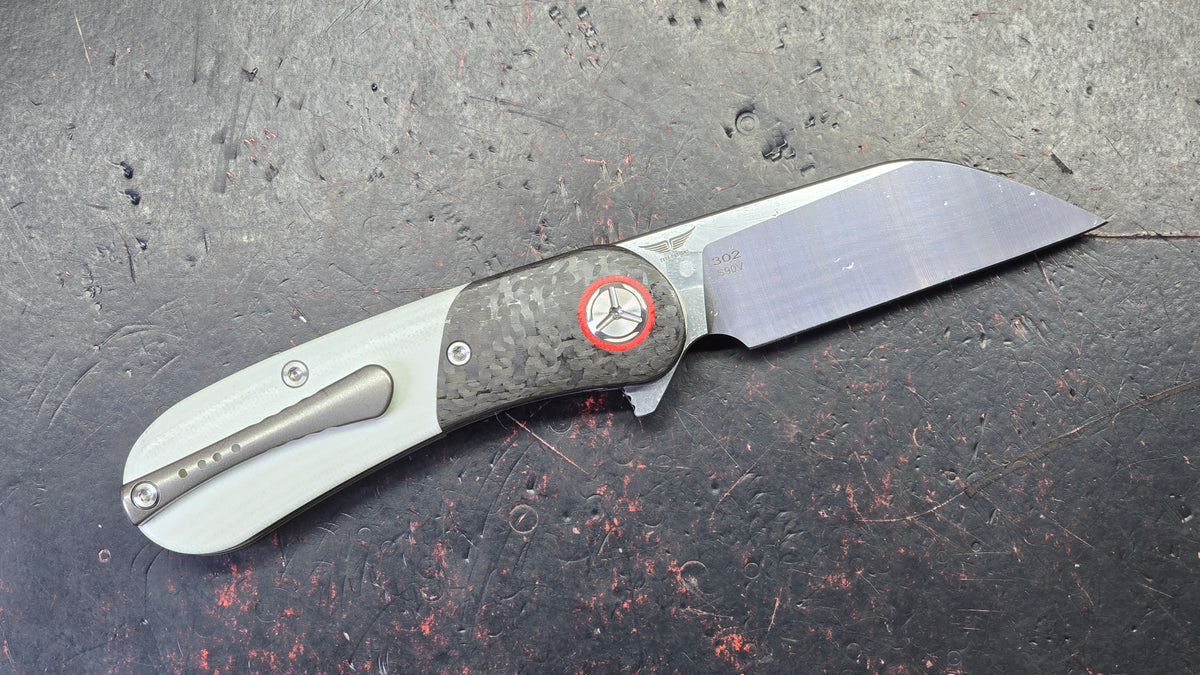 TwoSun TS204 Carbon Fiber Titanium G10 Handle S90V Blade
